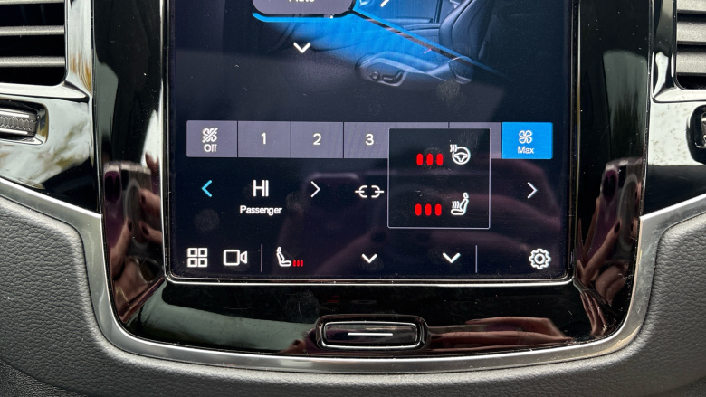 Volvo XC90 2.0 B5D [235] Plus Dark 5dr AWD Geartronic Diesel Estate